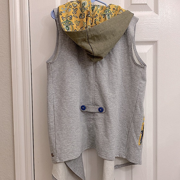 NWT Matilda Jane Heather Grey Open Vest with Hood - Picture 6 of 7
